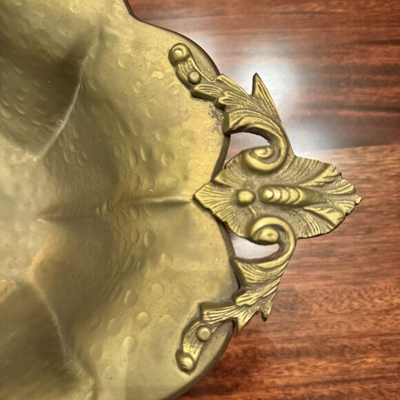 VTG Brass Large 17" Bowl Patina Scalloped Footed Centerpiece Hand Crafted India - Picture 16 of 16